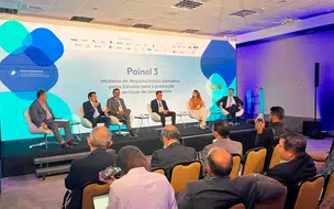 Presidente da Agespisa expõe modelo piauiense em seminário internacional