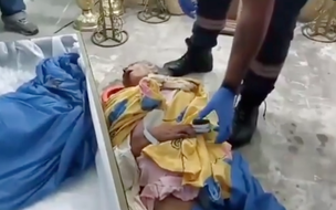 Uma senhora idosa surpreendeu a todos ao despertar em seu próprio velório