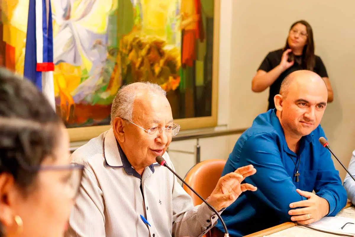 Prefeito Dr. Pessoa e secretário da Semcaspi, Allan Cavalcante, receberam os conselheiros tutelares