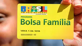Caixa paga Bolsa Família a beneficiários com NIS de final 3