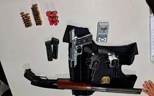 PM recupera armas e munições em casa abandonada na zona Norte de Teresina