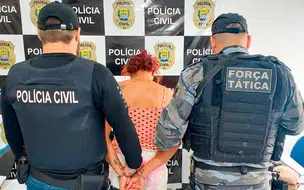 Mulher é presa com crack dentro de amaciante durante operação da polícia civil
