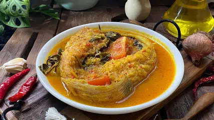 Como fazer moqueca de Arraia com camarão Receita Deliciosa