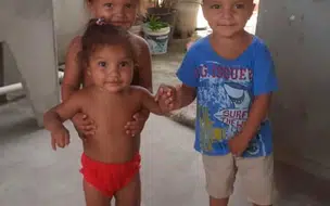 Três crianças morrem queimadas após colchão pegar fogo em São José do Divino