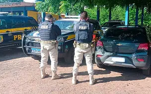 Veículo roubado no Pernambuco é recuperado pela PRF em Picos