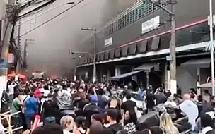 Vídeo: Incêndio de grandes proporções atinge shopping na região do Brás, em SP