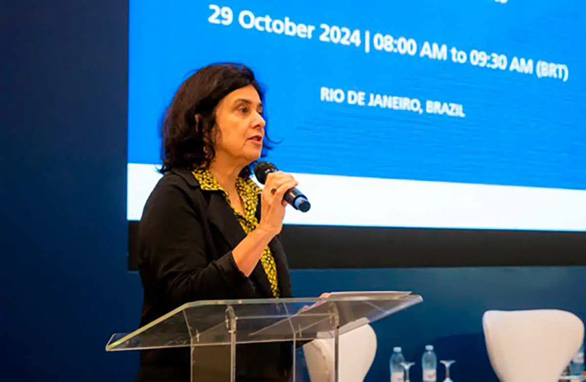 Ministra da Saúde defende aliança internacional contra a desinformação em saúde