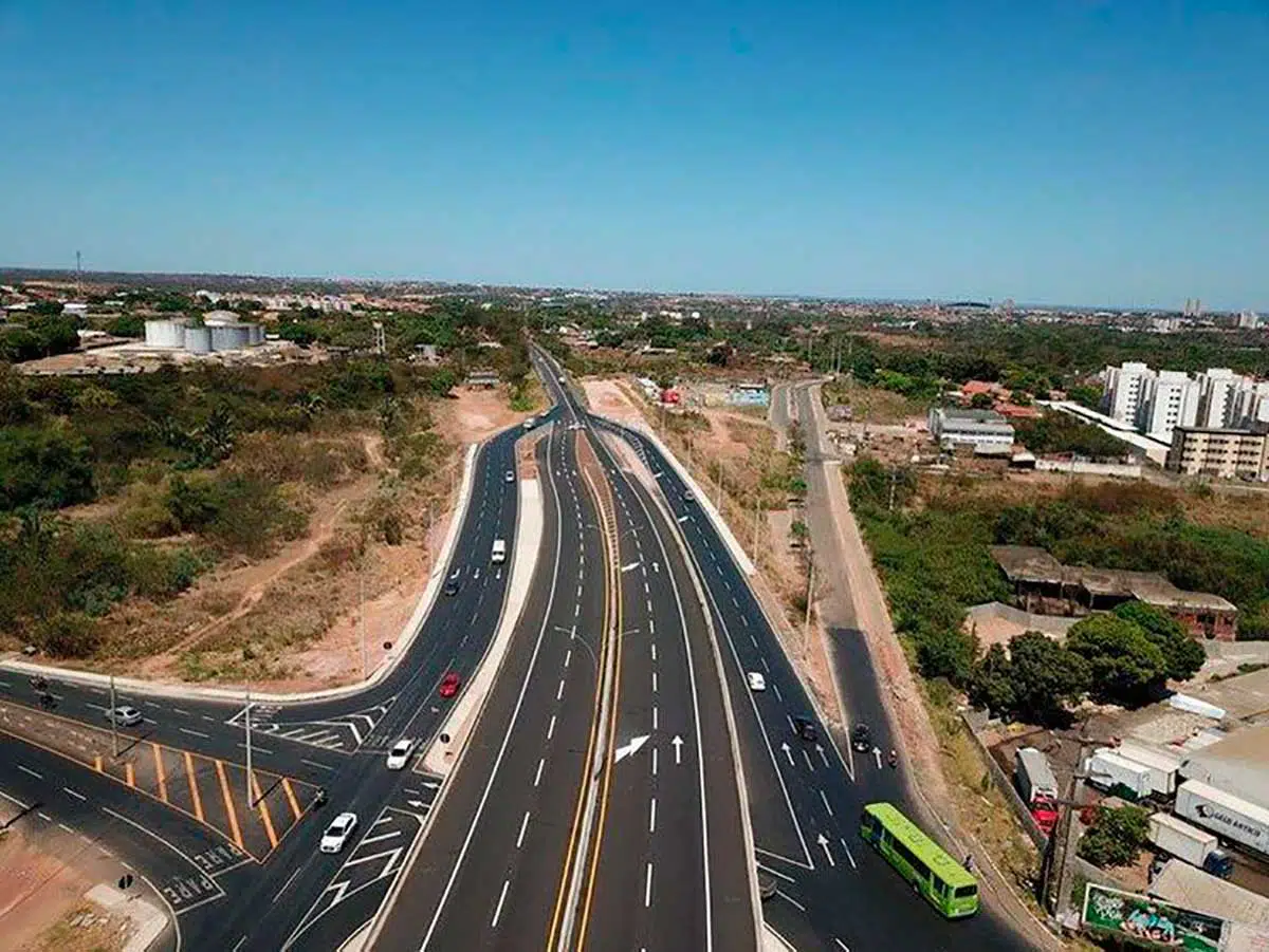 Com investimentos de R$ 132 milhões, a obra visa melhorar o segmento da rodovia que liga as zonas leste e sul da capital piauiense