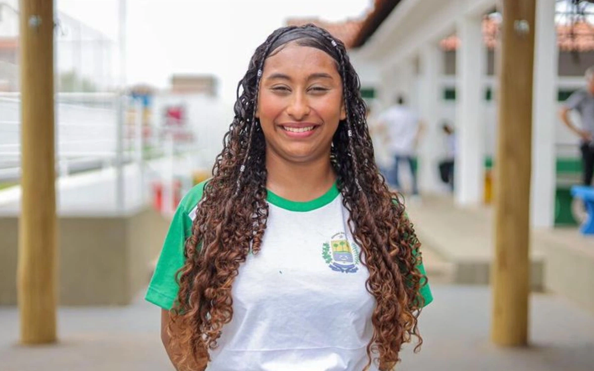 Estudante Lívia Maria de Jesus, da 3ª série do Ceti José Pereira da Silva reforça o papel da autodeclaração na luta contra o preconceito