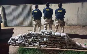 Dupla é presa pela PRF com 100,0 kg de Skunk em Picos