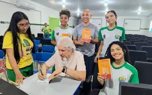 Projeto Leitura Presente promove literatura piauiense nas escolas Estaduais