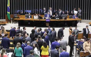 Câmara federal aprova em segundo turno a PEC do corte de gastos do governo