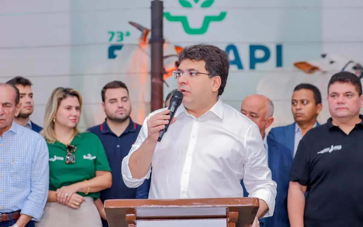 Governador Rafael Fonteles homenageia destaques do agronegócio piauiense