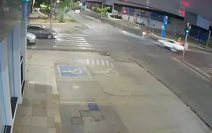 Vídeo! Veja o momento em que estudante atropela casal na zona Leste de Teresina