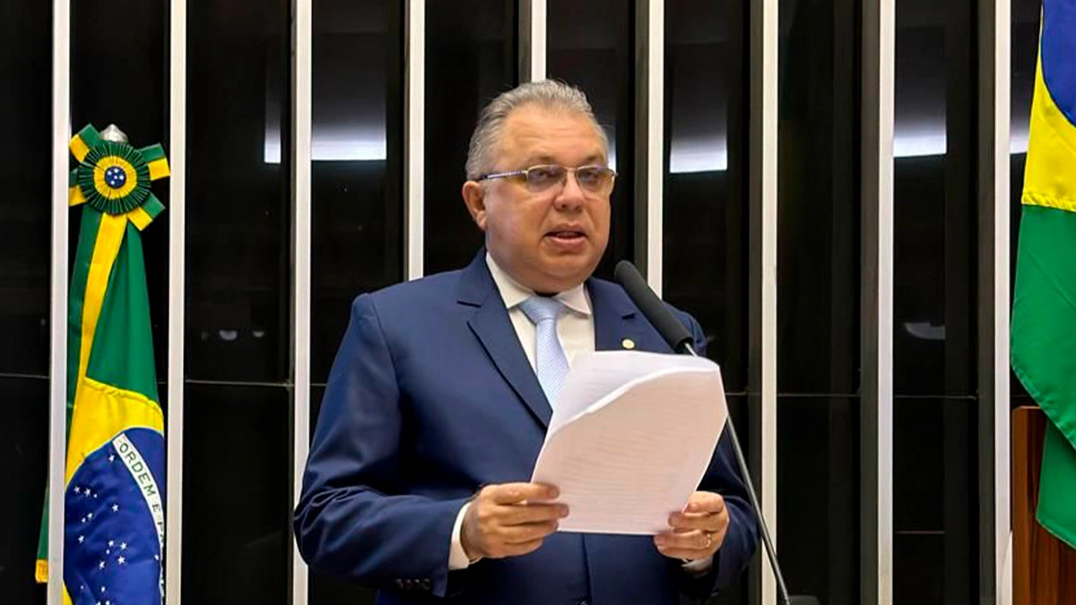 Projeto de Florentino propõe divulgação de campanha contra violência às mulheres em eventos financiados com dinheiro público