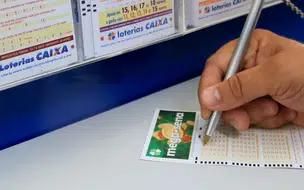 Ninguém acerta as seis dezenas e Mega-Sena acumula para R$ 75 milhões