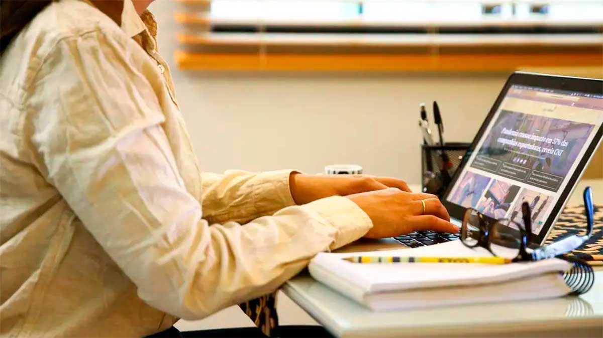 Pesquisa mostra que diferença salarial entre mulheres e homens caiu