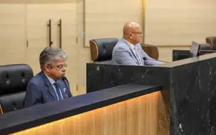 Projeto de lei assegura a professor da Uespi o mesmo salário da educação básica