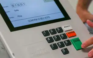 Prazo para emitir e regularizar título de eleitor termina dia 8