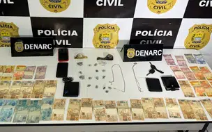 Suspeito de fazer delivery de drogas e comparsa são presos em Teresina