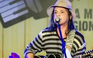 Morre o ex-vocalista e fundador da Banda Chiclete com Banana