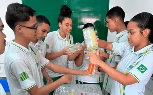 Alunos da rede estadual de ensino desenvolvem repelente contra mosquito da dengu
