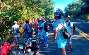 Veículo fica submerso após cair de ponte na zona rural norte de Teresina