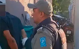 Homem tenta matar a ex dentro de ônibus e é impedido por passageiros em Teresina