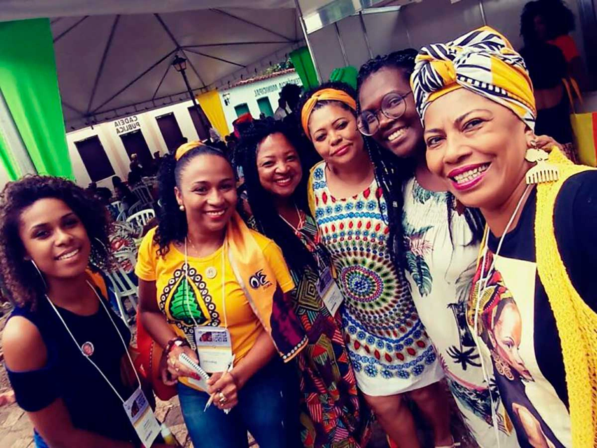 A Feira Preta reúne mulheres afroempreendedoras de diversos bairros de Teresina e alguns municípios piauienses.