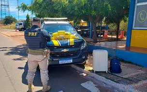 PRF apreende 13 tabletes de cocaína na BR 316 na cidade de Picos