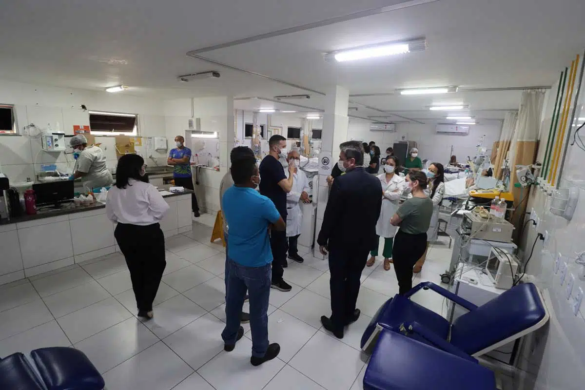 A equipe de fiscalização esteve nos três setores de triagem e assistência aos pacientes