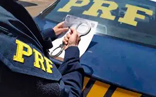 Motorista de ônibus é preso por importunar sexualmente passageira menor de idade