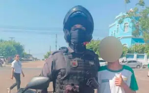 Menor é apreendido após postar foto xingando PM em Parnaíba