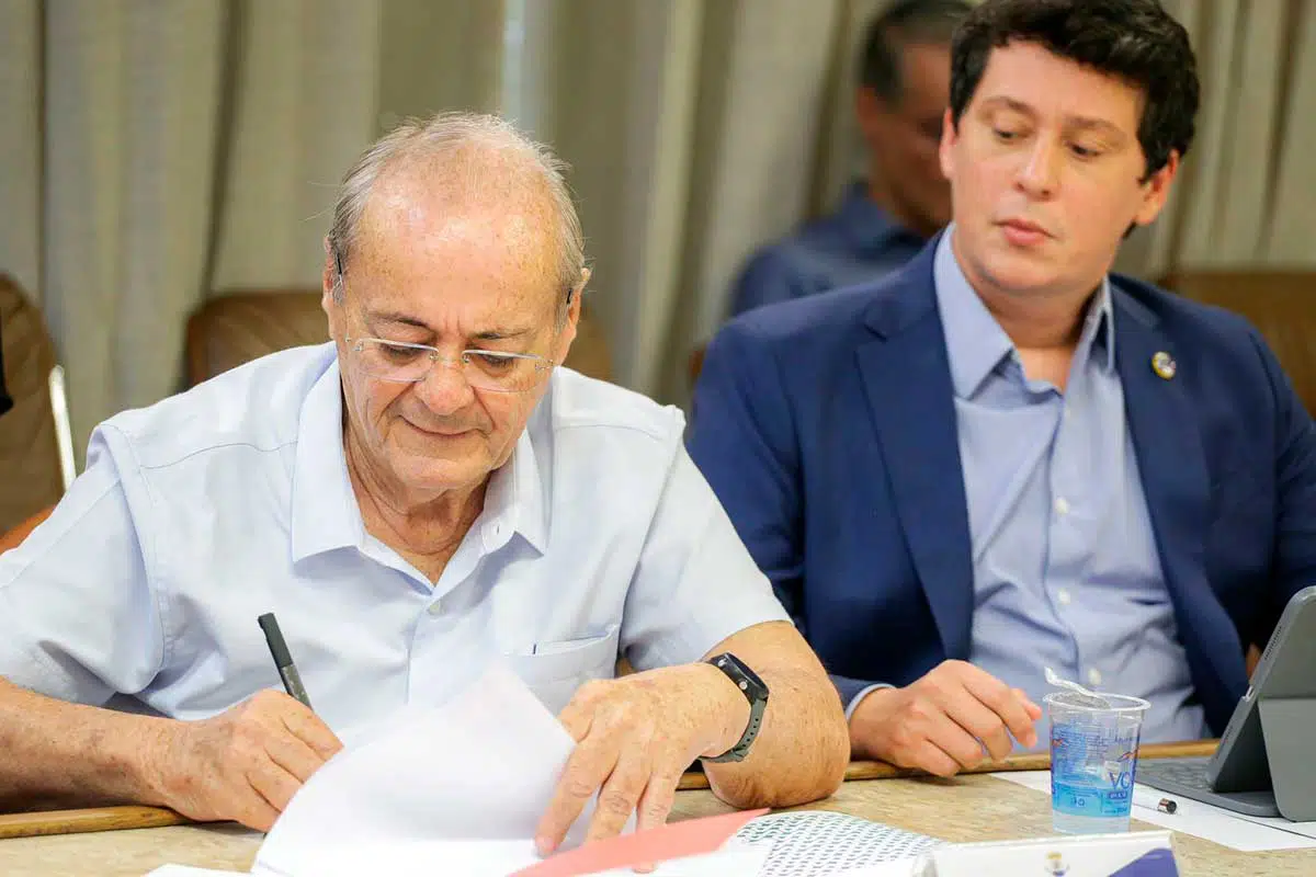 Na terça o prefeito assinou o memorando que permitirá a realização dos estudos necessários para a implementação do sistema