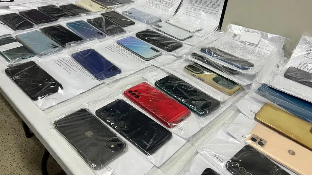 Secretaria de Segurança Pública realiza primeira restituição de celulares recuperados em 2025
