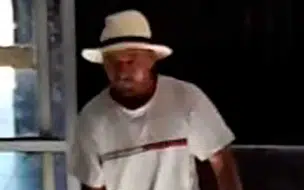 Homem é flagrado invadindo e roubando residência no bairro Lourival Parente