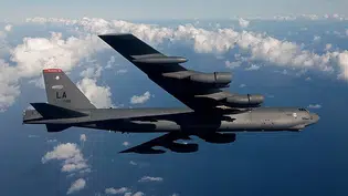 Bombardeiro B-52 dos EUA sobrevoa a Venezuela em demonstração