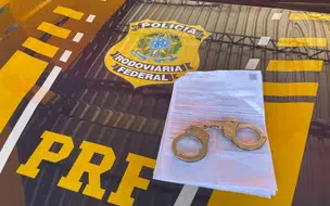 Procurado por roubo é preso após pedir carona à PRF em Floriano