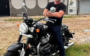 Apresentador César Filho é internado e passa por cirurgia após acidente de moto