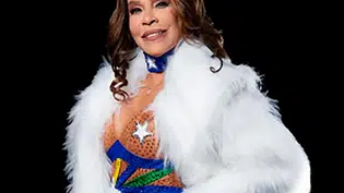 Cantora Silvânia Aquino anuncia saída da banda Calcinha Preta