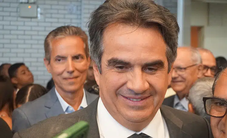 Senador Ciro Nogueira é alvo da 5ª fase da Operação Compliance Zero