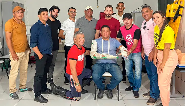 Coivaras Saúde - Treinamento Imobilizando paciente para primeiros socorros