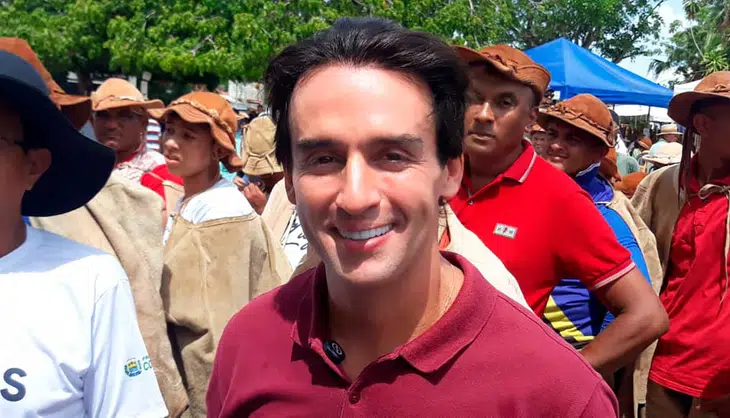 Entre as autoridades políticas presentes no evento está o deputado estadual Flávio Nogueira Jr