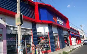 Toinho Variedades celebra 24 anos com ofertas especiais de Natal e Ano Novo no Dirceu