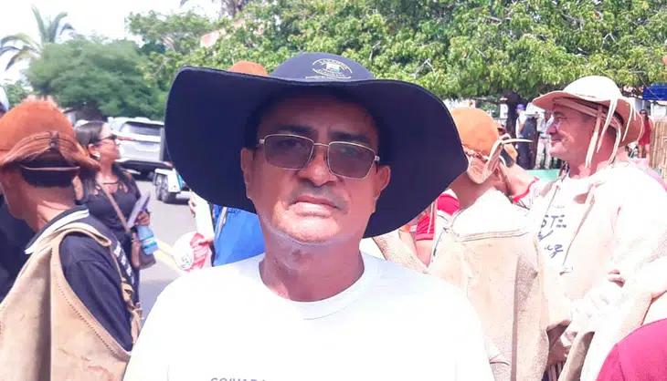 O secretário municipal de educação de Coivaras, Marcelino Almeida, esteve presente no local