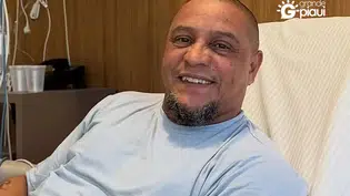 Pentacampeão Roberto Carlos tem complicação em cirurgia cardíaca