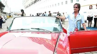 Roberto Carlos sofre acidente durante gravação de especial da TV Globo