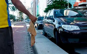 Projeto de Lei visa proibir "flanelinhas" nas ruas de Teresina