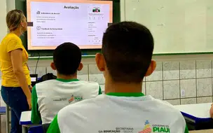 Piauí concederá reajuste global de 6,27% para professores da rede estadual de ensino