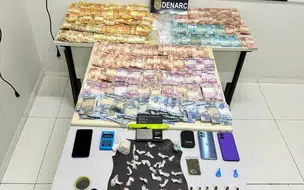 Polícia prende quatro homens e apreende adolescente por tráfico em Teresina